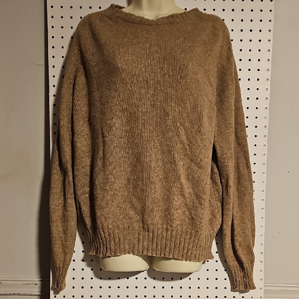 Vintage Cozy Women's Tan Crew Neck Sweater